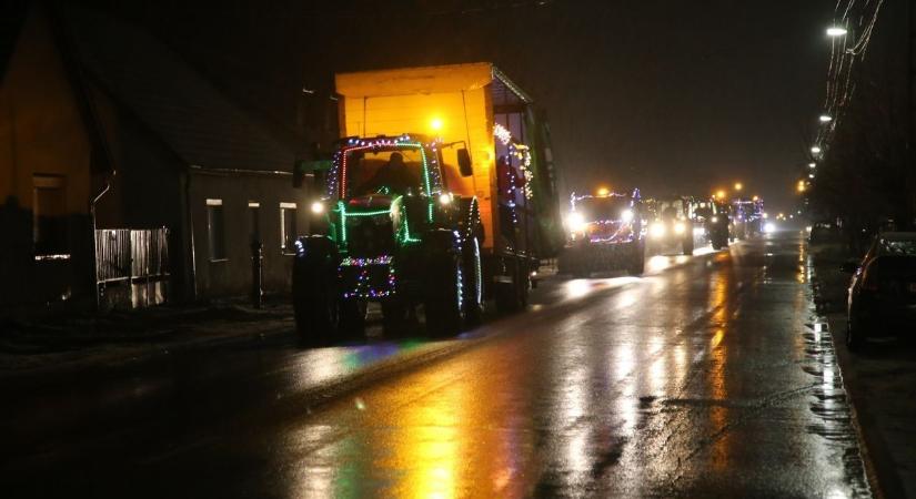 Fénybe öltözik a város: indul az első rácalmási járműves felvonulás!