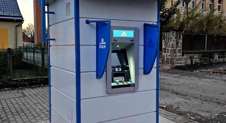 Már üzemel az ATM Karácsondon 
