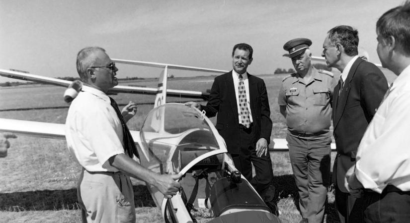 Infarktust kapott és a levegőben elhunyt a kaposújlaki pilóta