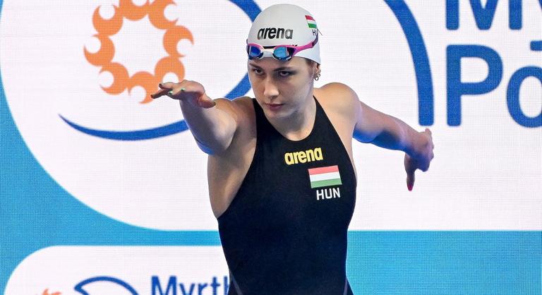 Ábrahám Minna minden idők hetedik legjobb idejét úszta 200 yardon