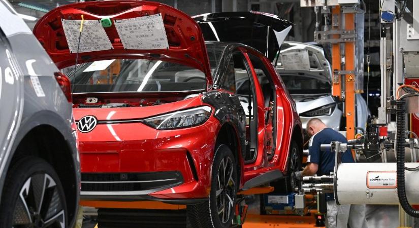 Tizenhárom éves mélyponton a német autóipar