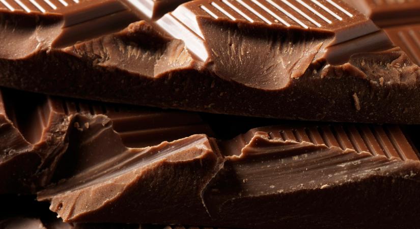 Ha vettél ilyen csokit, nehogy megedd! Műanyagdarabok lehetnek benne