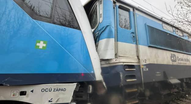 Összeütközött két vonat Csehországban: mintegy 40 ember megsérült