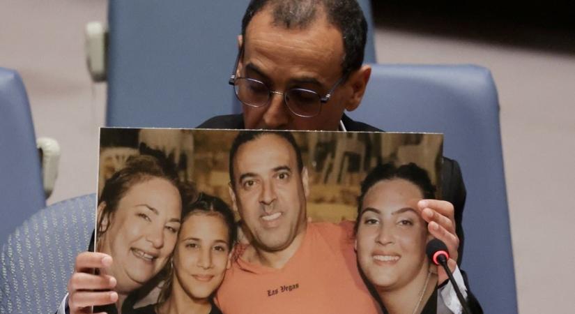 Megölték a feleségét és a lányait, ő a Hamasz foglya volt – Eli Sharabi Magyarországon