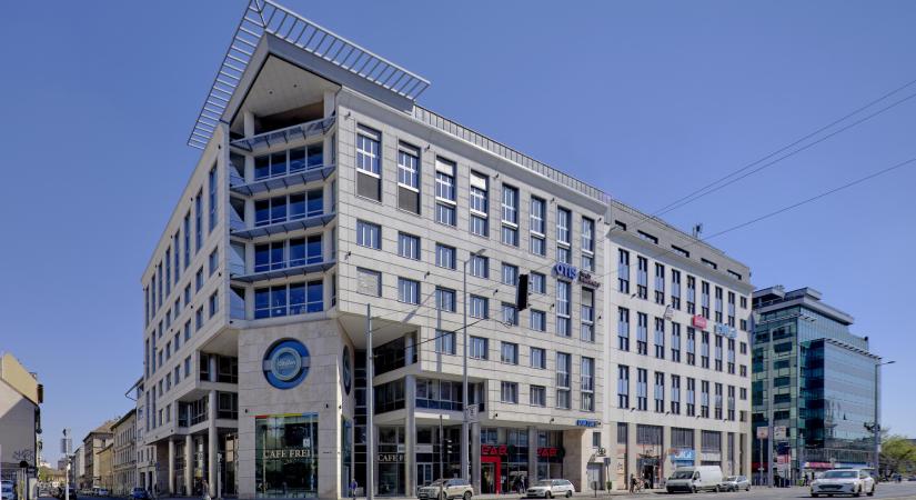 Új bérlő és többéves felújítási program a CityZen irodaházban