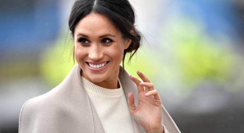Meghan hercegné szinte alig visel sminket új címlapfotóján: a Harryvel való házasságáról is nyilatkozott
