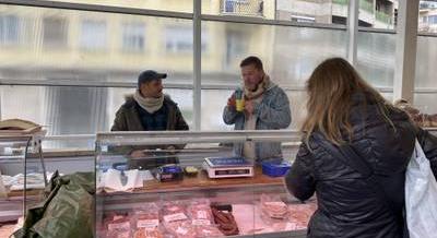 Mostantól minden szombaton kitör a kolbászforradalom a Fény utcai piacon