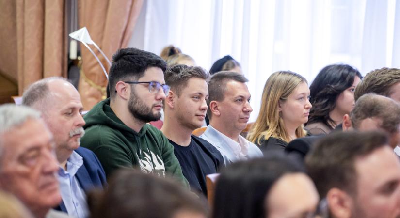 Apáczai öröksége a 21. században: fókuszban az oktatás megújulása