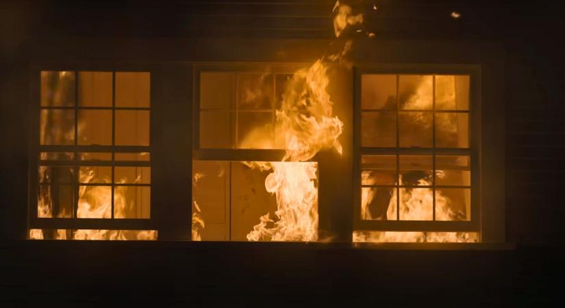 Mától nézheted: Megérkezett a streamingóriás kínálatába az új horror-thriller, A kéz, amely a bölcsőt ringatja remake-je