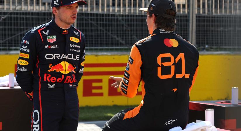 Verstappen szerint bizarr, ami a McLarennél történik: „Én idegesebb lennék ilyen fordulatnál”