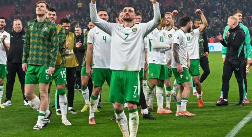 Írország Csehországgal találkozik a vb-pótselejtező elődöntőjében