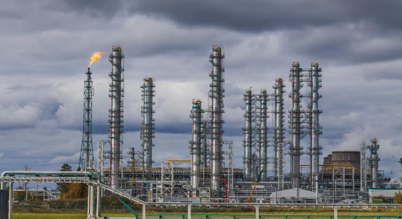 A Mol mellett egy váratlan arab rivális is beszállhatott a szerb finomító felvásárlási versenyébe