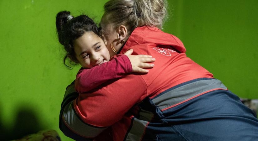 Legyél te is Csillagszóró! – nehéz sorsú gyerekek karácsonyi kívánságainak teljesítésére hirdet gyűjtést a Máltai Szeretetszolgálat