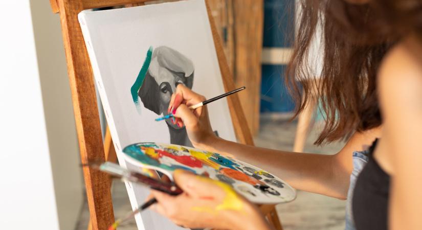 Séta a kortársba: Rekordszámú helyszínnel és különleges túrákkal jön a budapesti művészeti hétvége