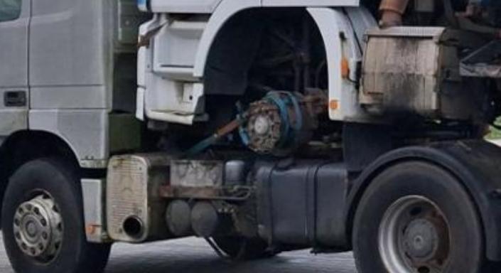 Ilyen egy vérbeli horrorkaraván: háromszintes monstrumot fogtak