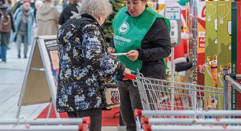 Egy tonna élelmiszert gyűjtöttek a rászorulóknak Nagyatádon