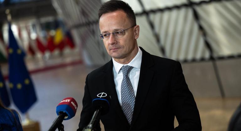 Szijjártó Péter Brüsszelből jelentkezett be: hiába a korrupciós botrány, az EU Ukrajna felvétele mellett