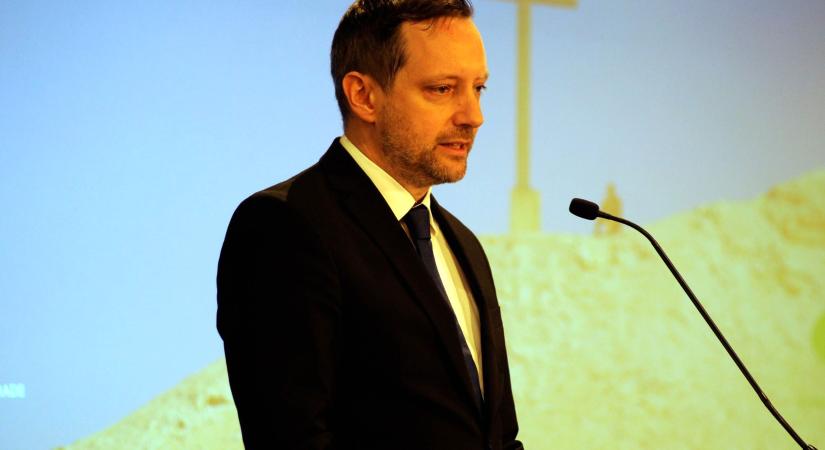 Azbej Tristan: Kiállunk az üldözött keresztényekért (VIDEÓ)