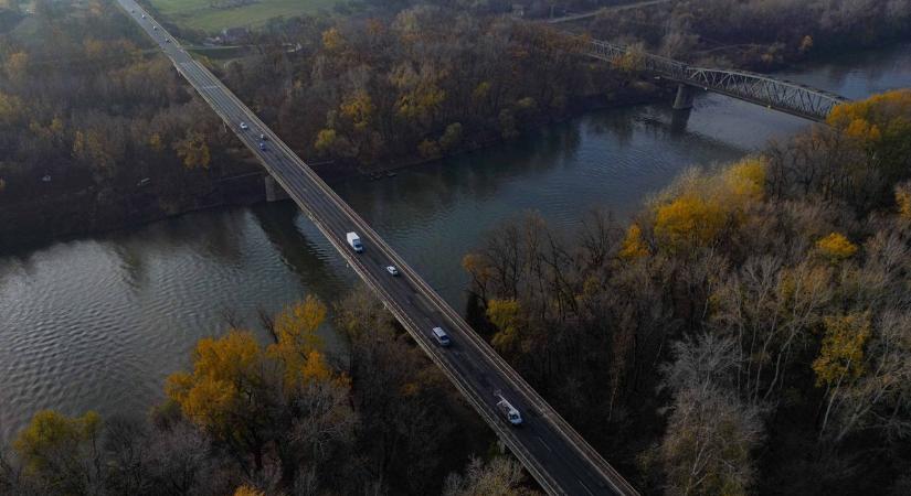 Brutális közlekedési fordulat: új Tisza-híd és aluljáró épül Algyőn, bővítik a 47-es főutat