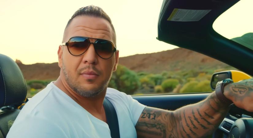 Nagy bejelentést tettek Curtisről, azonnal kikerült a közlemény