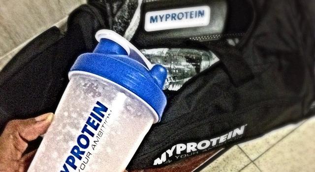 Mars-THG együttműködés: Snickers ízű fehérjeporral bővül a Myprotein kínálata