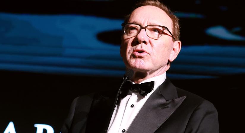 „Szó szerint nincs otthonom” – Kevin Spacey bevallotta, hajléktalan lett a botrány után