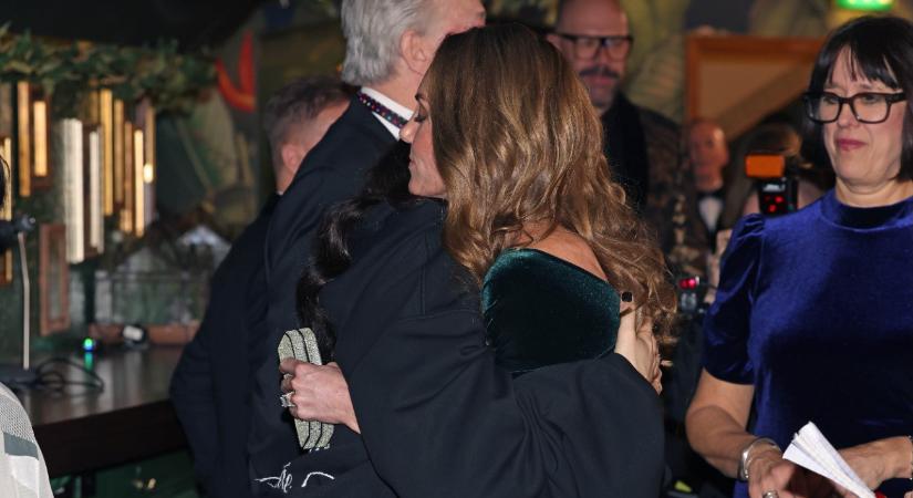 Megtört a protokoll, megható pillanat Katalin hercegné vörös szőnyeges visszatérésén – képek