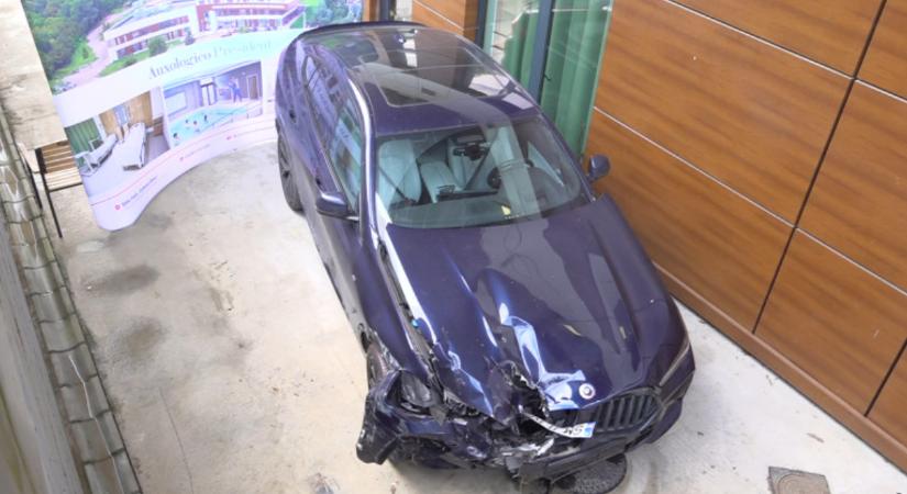 Halálos gázolás Bihar megyében, fék helyett a gázra taposott egy nyugdíjas bírónő – hírmix