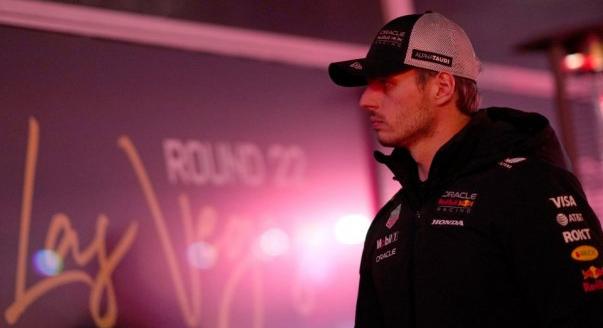 „Mérges lennék, ha eltűnne egy ekkora előny” – Verstappen a McLaren-harcról