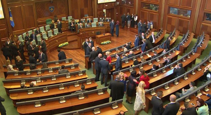 Kiírták a parlamenti választásokat Koszovóban