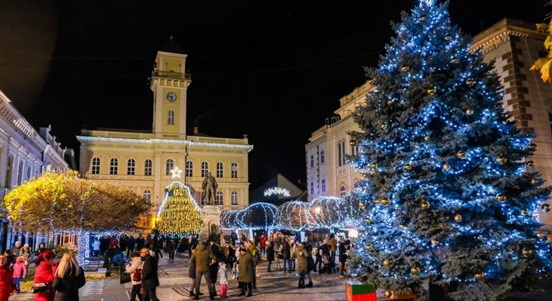 Advent Komárom belvárosában – minden este ünnepi programokkal