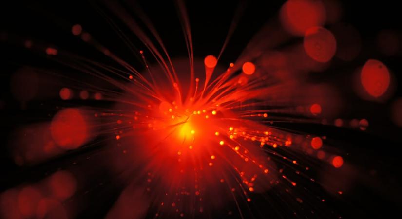 Megcáfoltak egy 180 éves fizikai szabályt, máshogy terjed a fény, mint eddig gondolták