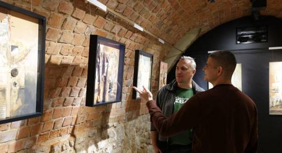 Töredékek a művész életéből - Szényi Zoltán festőművész kiállítása Krosnoban