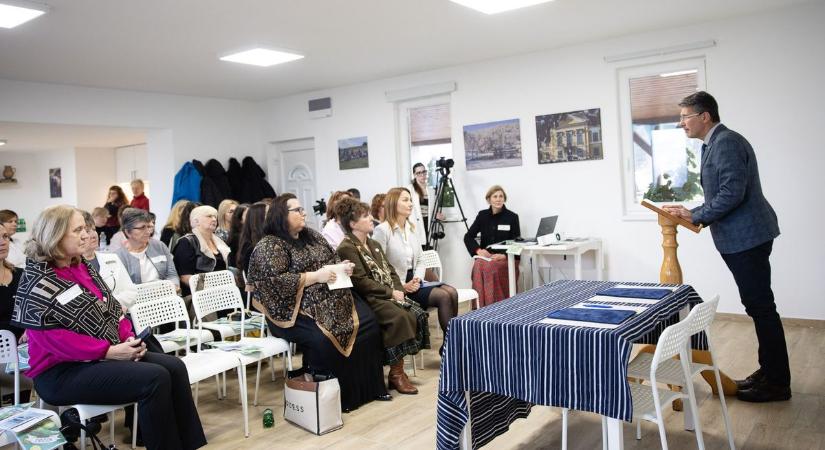 Ahol a kultúra kézen fogja a turizmust – ezért különleges Noszvaj