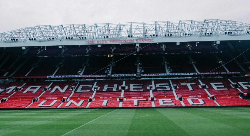 Nagy dobásra készül a Manchester United