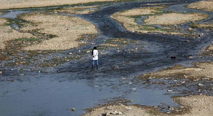 A probléma megoldhatatlan: el kell költöztetni a fővárost az elnök szerint