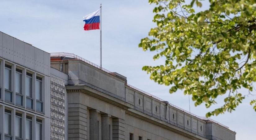 Most jelentették be: áttörtek az oroszok, már az övék a kulcsfontosságú ukrán város, elvágták Zelenszkijék utánpótlását – nem akárki közölte a hírt Putyinnal