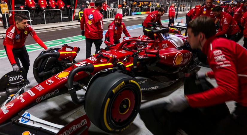 Leclerc az élen Las Vegasban, a McLarenek egyelőre nem villognak