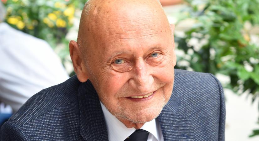 Reviczky Gábor titokzatos infúzióval gyógyul – hónapok óta először nyilatkozott állapotáról