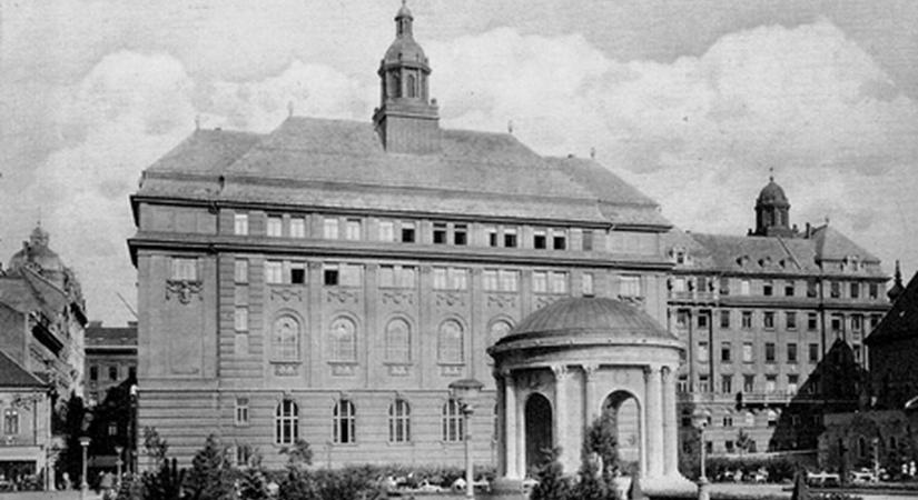 Budapest elveszett tetődíszei – A Piarista rendház és gimnázium épülete