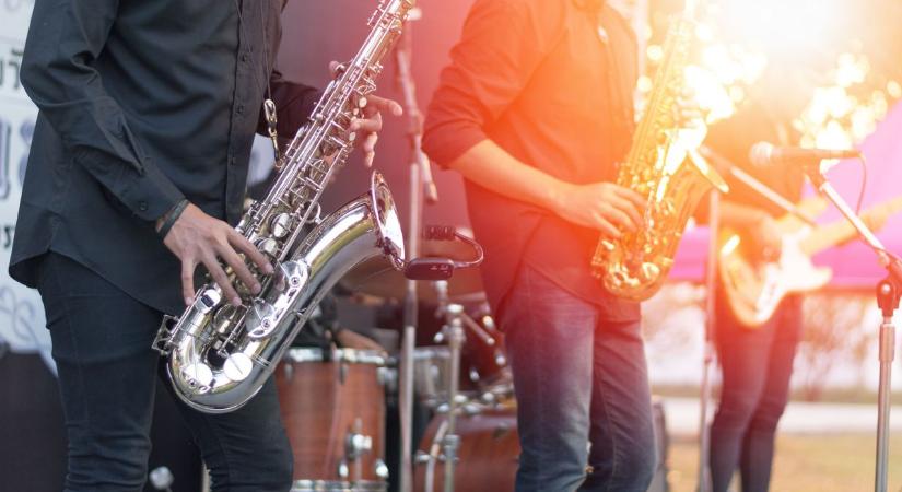 Amikor a tabla és a szaxofon találkozik: a balástyai hindu templom újabb koncerttel vár