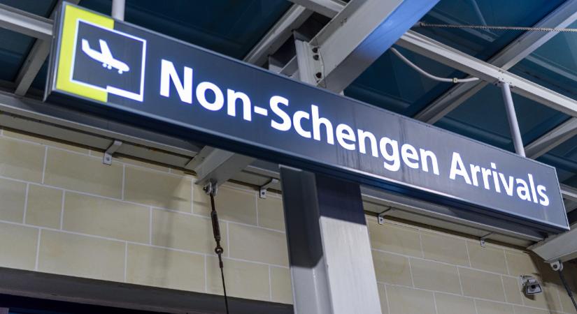 Vége az útlevélpecsétek korának az EU-ban, bár van kivétel