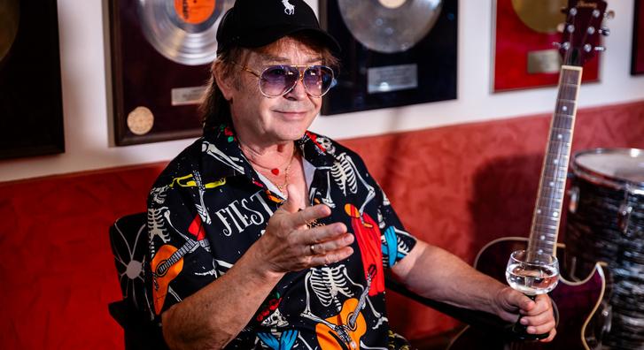 Zámbó Jimmyvel énekel Szikora Róbert az új albumán