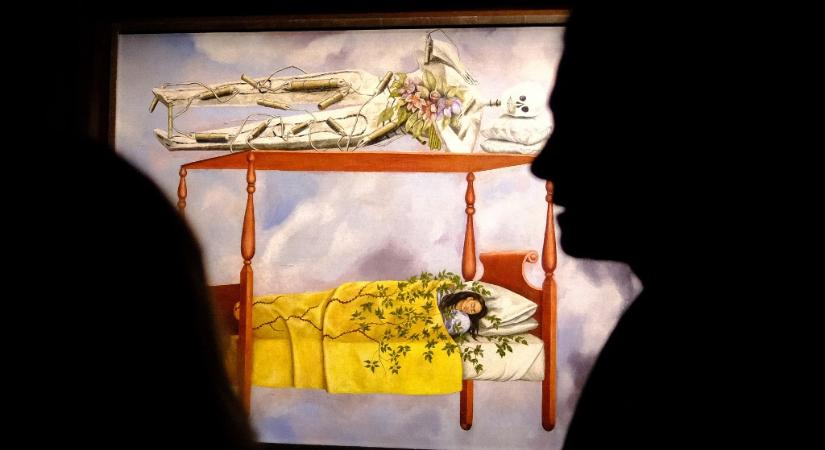 Rekordáron kelt egy árverésen Frida Kahlo szürrealista önarcképe