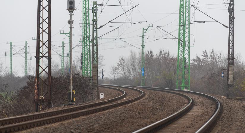 Öt körzetben is fejleszthetik az energiaellátást a vonatforgalom hatékonysága érdekében