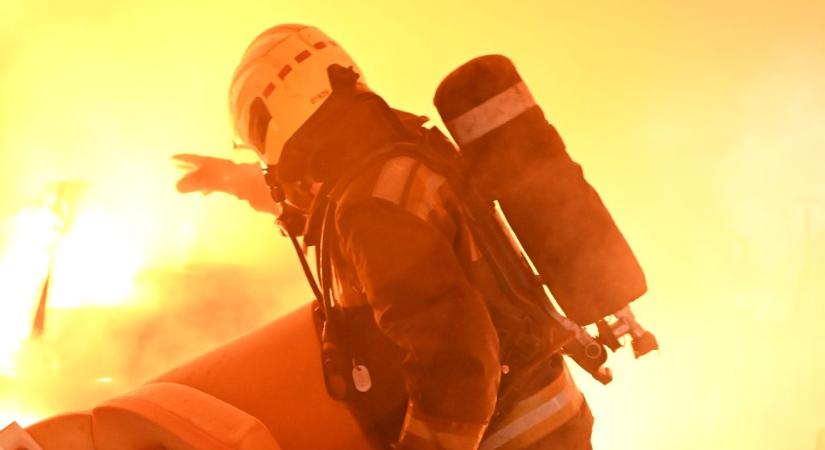 Így oltották el a tüzet a Bazilikánál