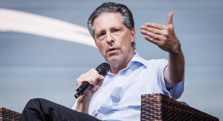 Schiffer András szerint Magyar Péternek és Vitézy Dávidnak igaza van a Humanistákról