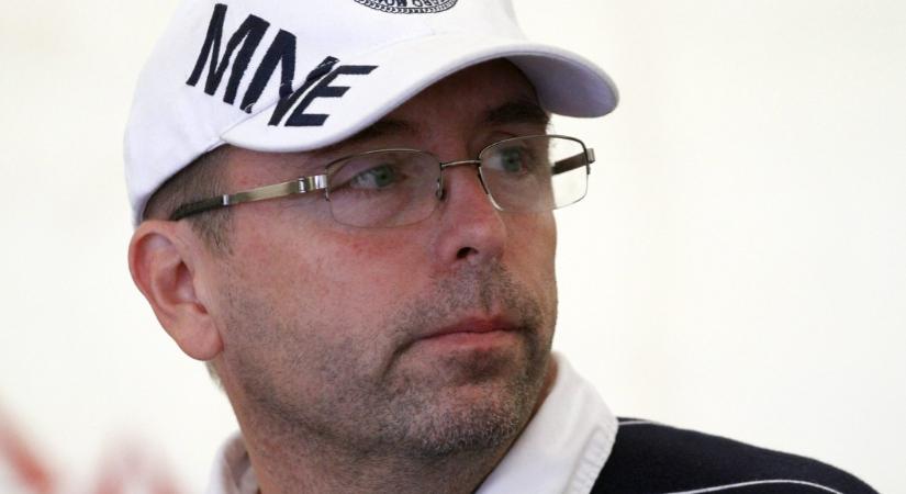 Leisztinger terjeszkedik