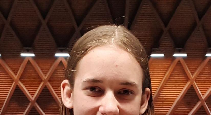 Huszonnyolc éve fennálló országos csúcsot döntött meg a kölesdi sellő