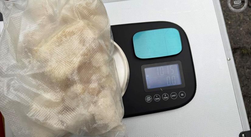 Elfogták a szolnoki bűnbanda újabb öt tagját, 5 kilogramm kábítószert foglaltak le